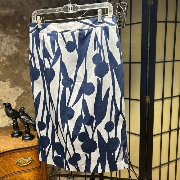 Boden Skirt-Size 8L - Picture 2 of 6